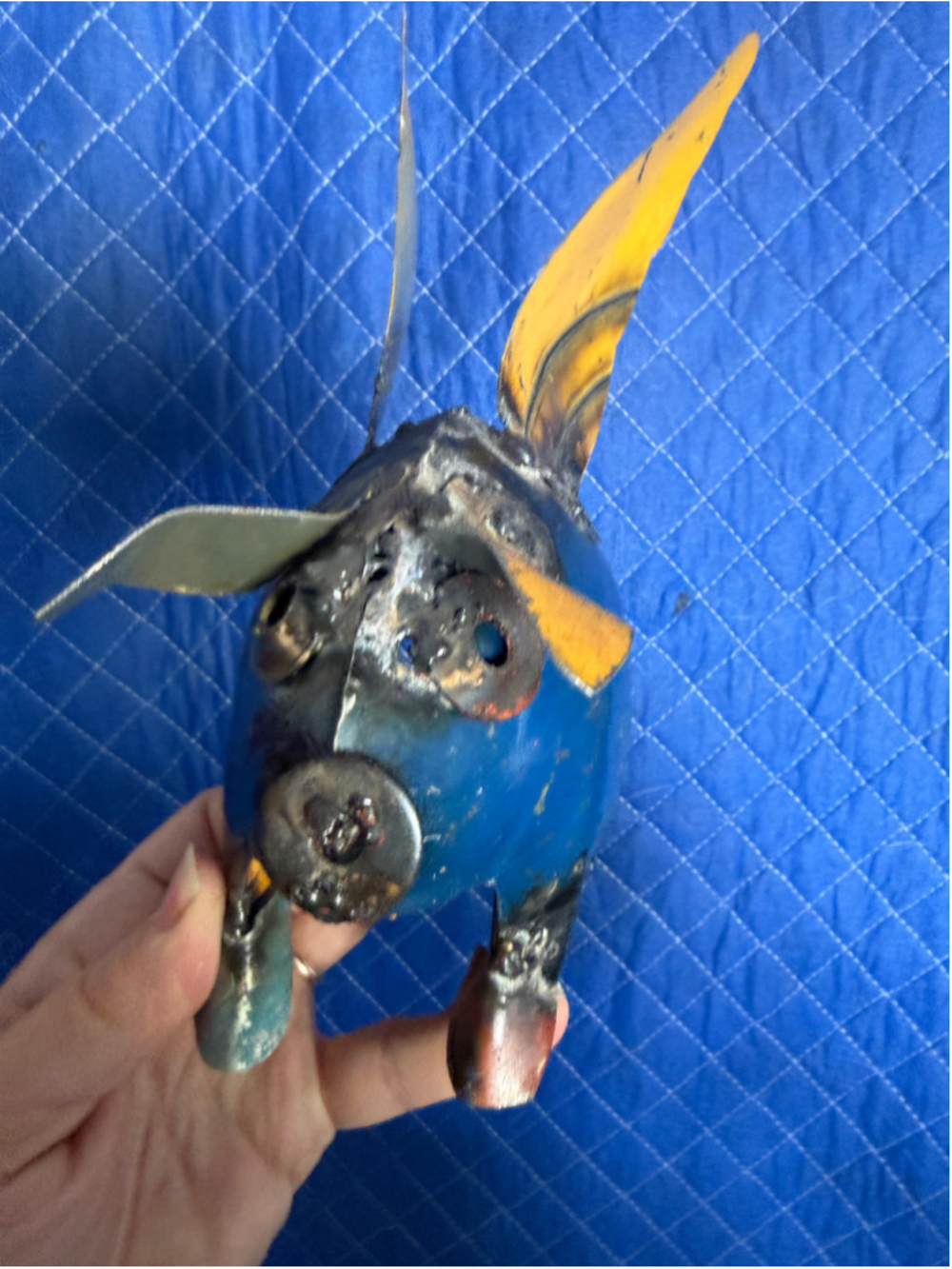 Unbranded Metal Pig Sculpture One Size Blue and Yellow